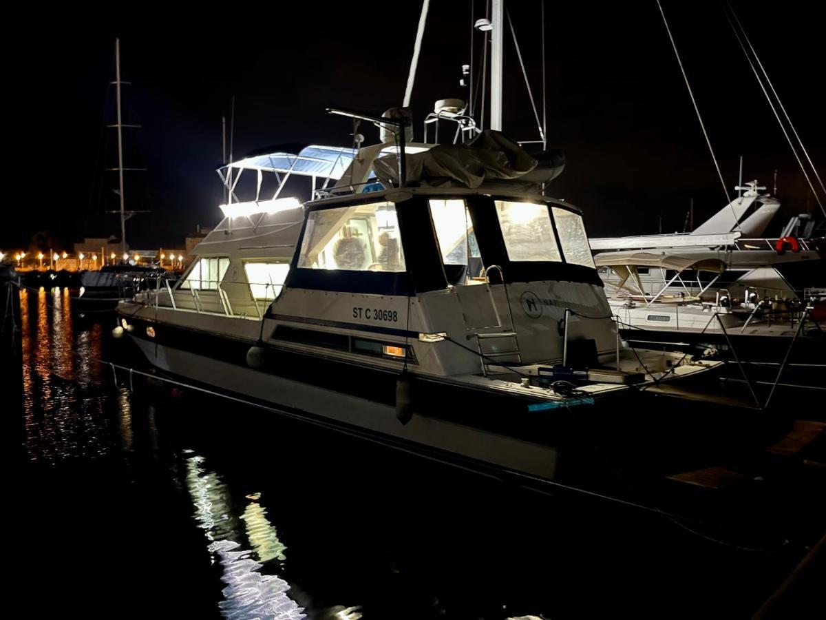 Navi Yacht A Sete, 2 A 8 Couchages, Privatif 호텔 외부 사진