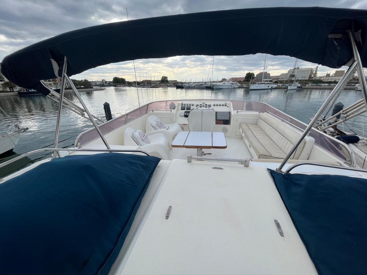Navi Yacht A Sete, 2 A 8 Couchages, Privatif 호텔 외부 사진