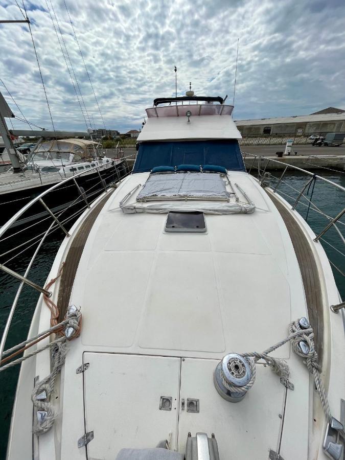 Navi Yacht A Sete, 2 A 8 Couchages, Privatif 호텔 외부 사진
