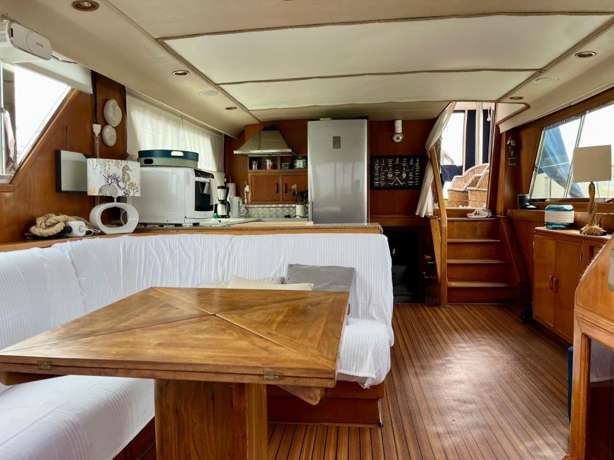 Navi Yacht A Sete, 2 A 8 Couchages, Privatif 호텔 외부 사진