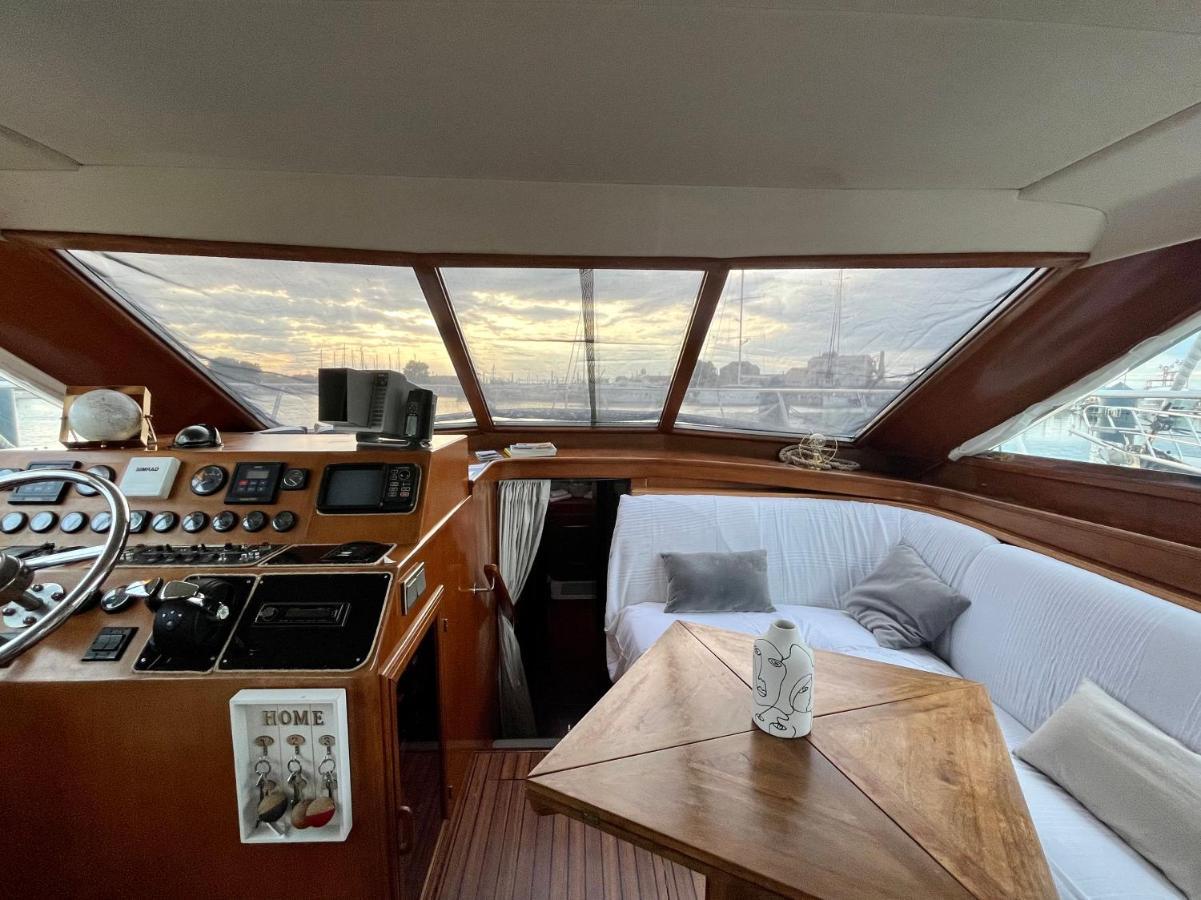 Navi Yacht A Sete, 2 A 8 Couchages, Privatif 호텔 외부 사진