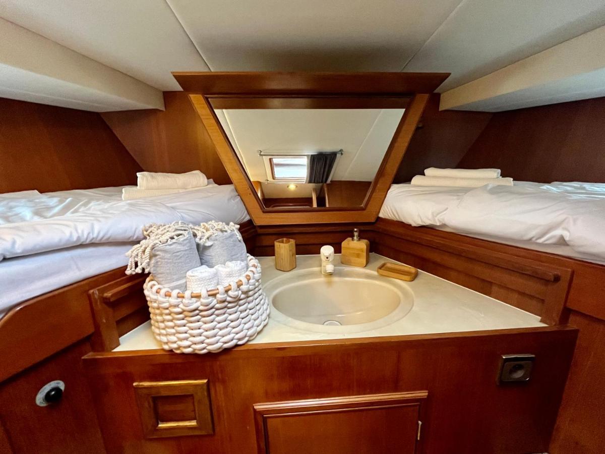 Navi Yacht A Sete, 2 A 8 Couchages, Privatif 호텔 외부 사진
