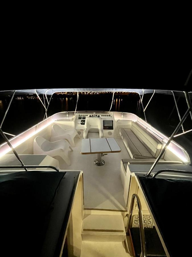 Navi Yacht A Sete, 2 A 8 Couchages, Privatif 호텔 외부 사진