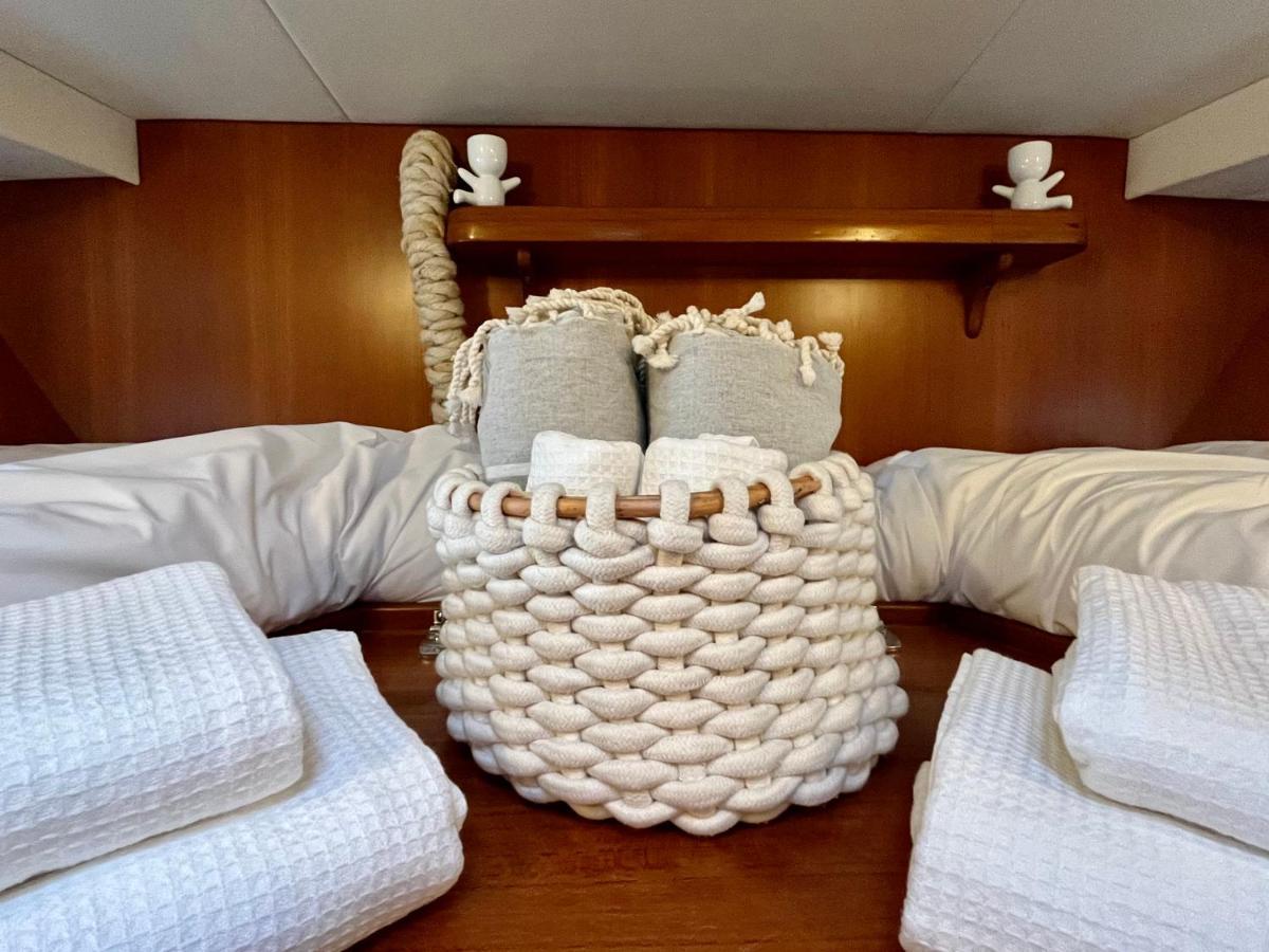Navi Yacht A Sete, 2 A 8 Couchages, Privatif 호텔 외부 사진