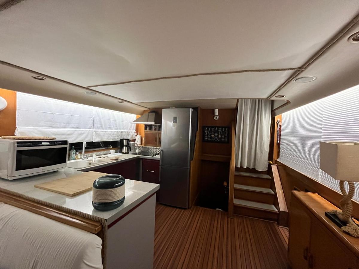 Navi Yacht A Sete, 2 A 8 Couchages, Privatif 호텔 외부 사진