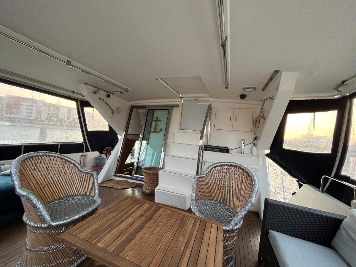 Navi Yacht A Sete, 2 A 8 Couchages, Privatif 호텔 외부 사진