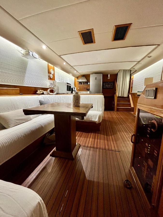 Navi Yacht A Sete, 2 A 8 Couchages, Privatif 호텔 외부 사진